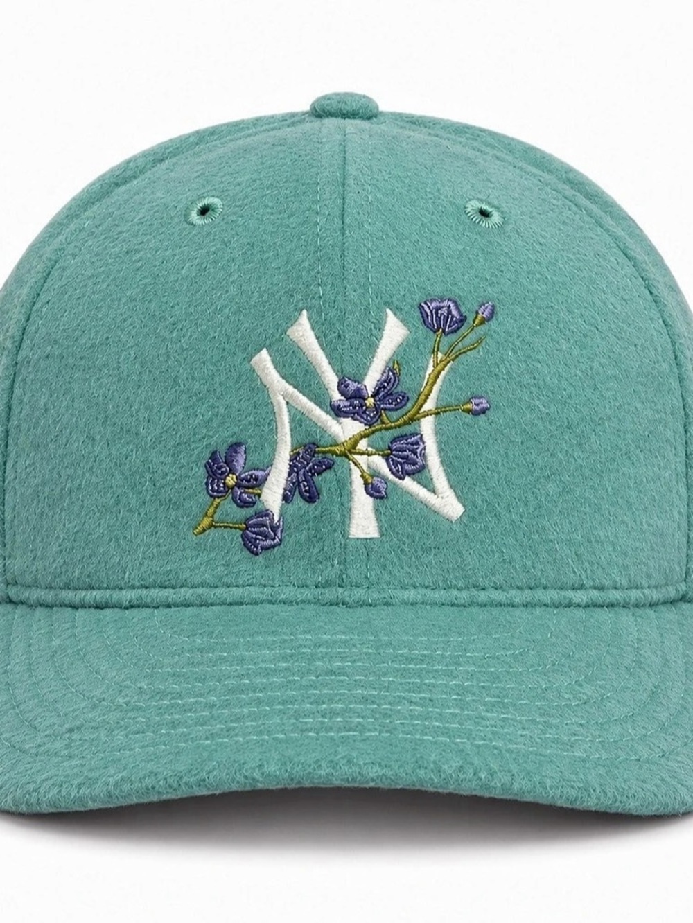 New Era New York Yankees 59FIFTY Low Profile Floral Blue Green Tint Fitted Cap